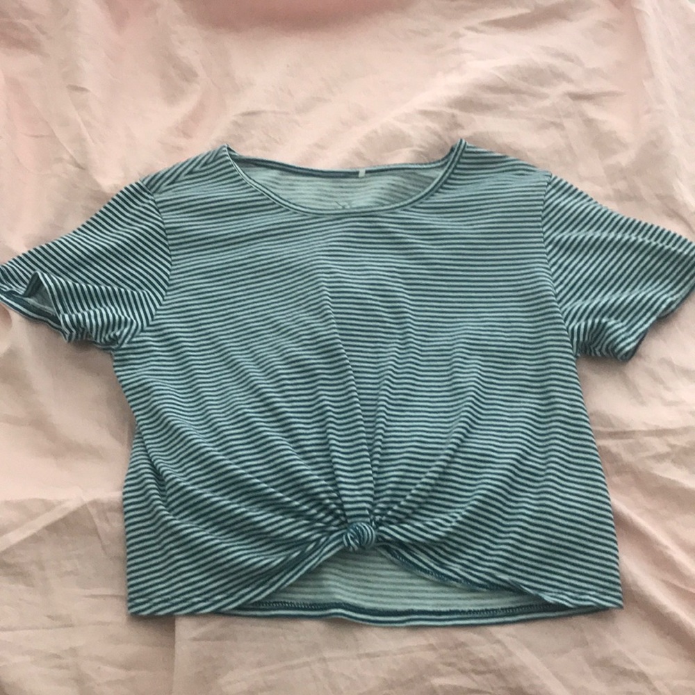 Tied up cropped top